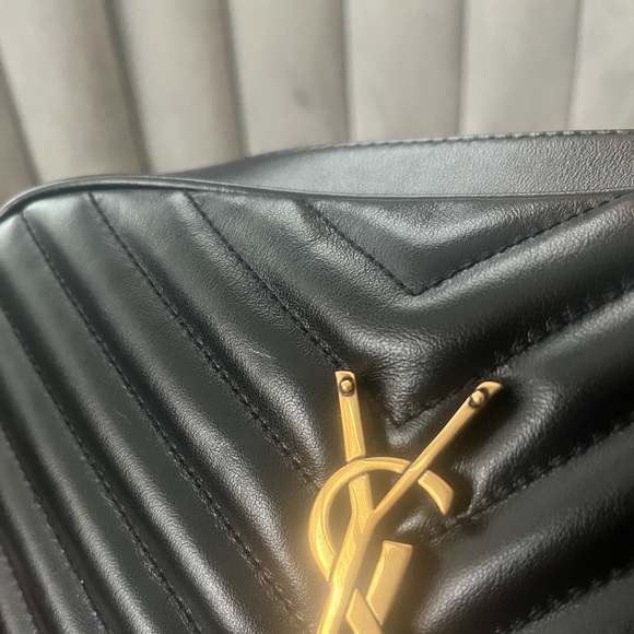 ❗️SOLD❗️Authentic YSL Saint Laurent Lou Camera Bag - Picture 13 of 16